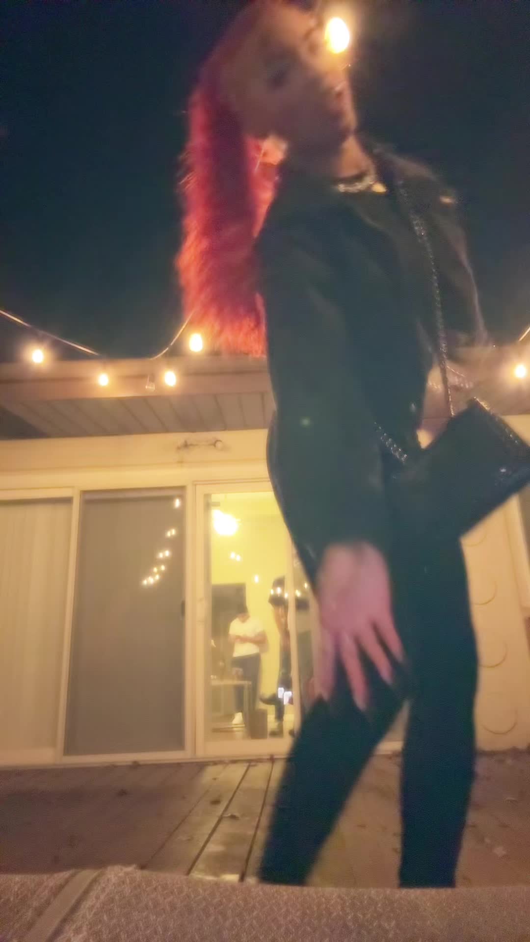 @TayAhna