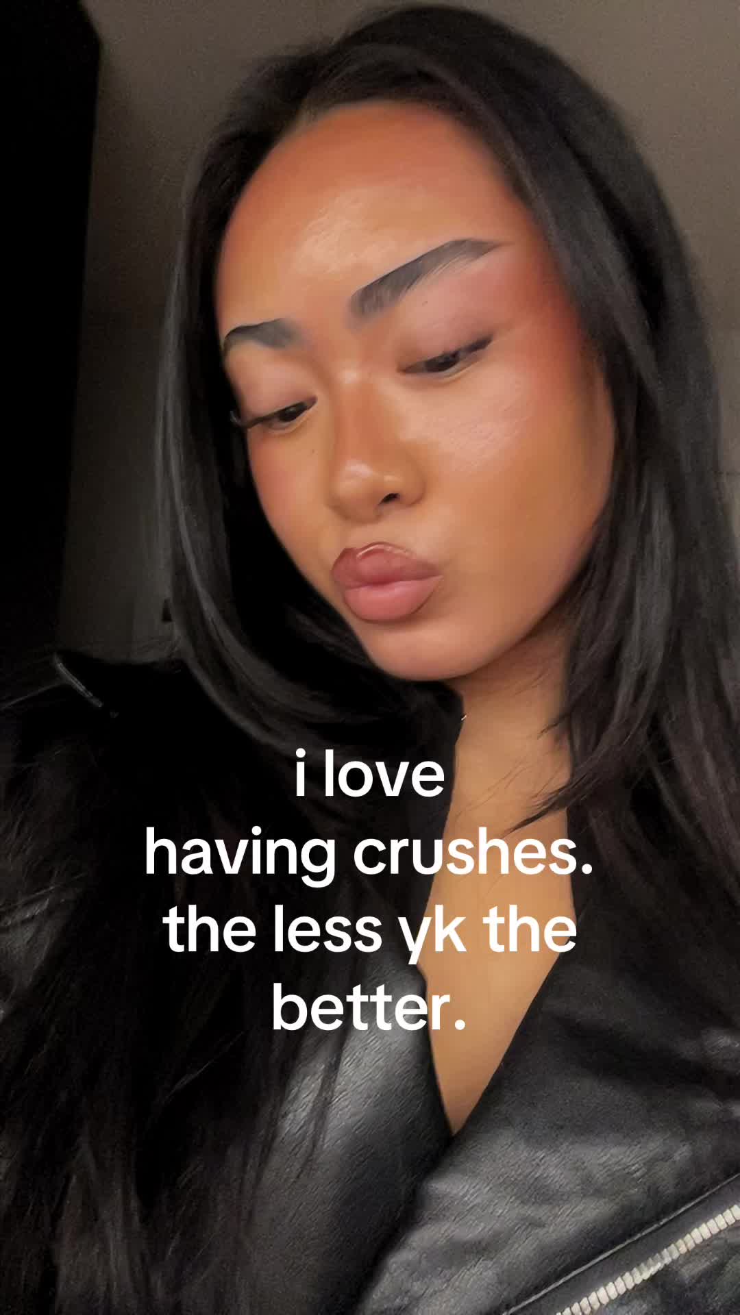 @TH💋NIA