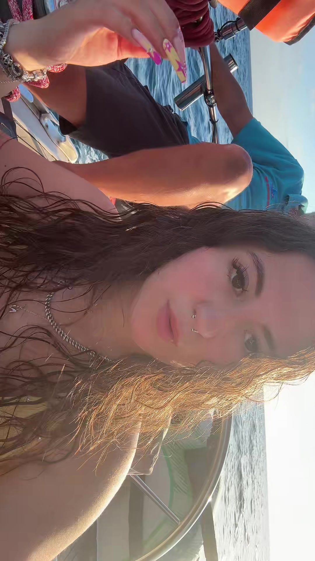 @Hellokittyyy