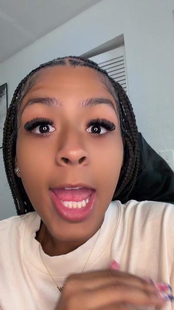 @LaRealAsh