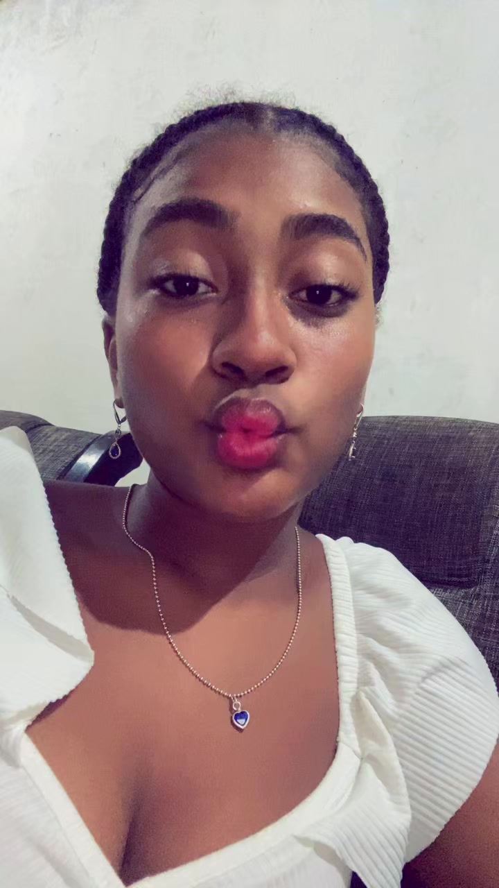 @sandrith21_