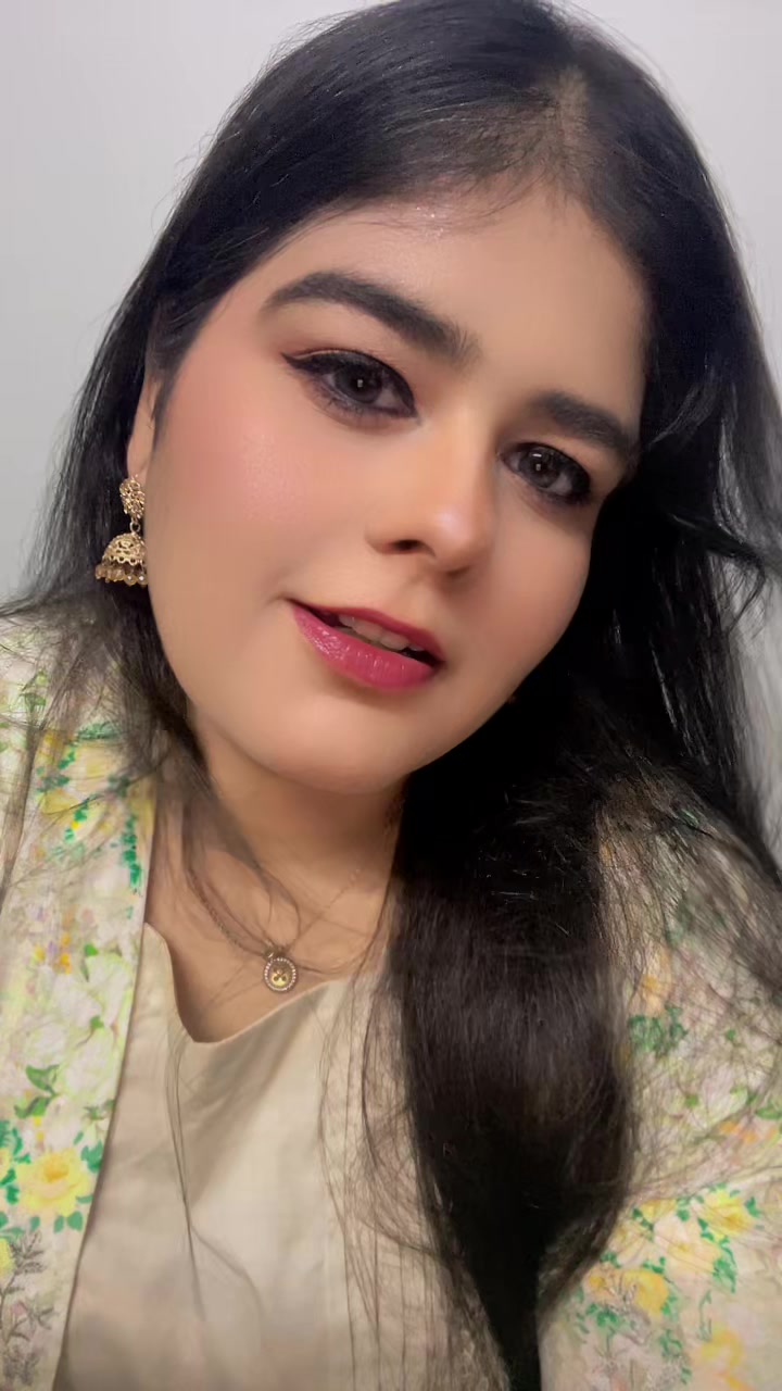 @Kanza_siddiqui