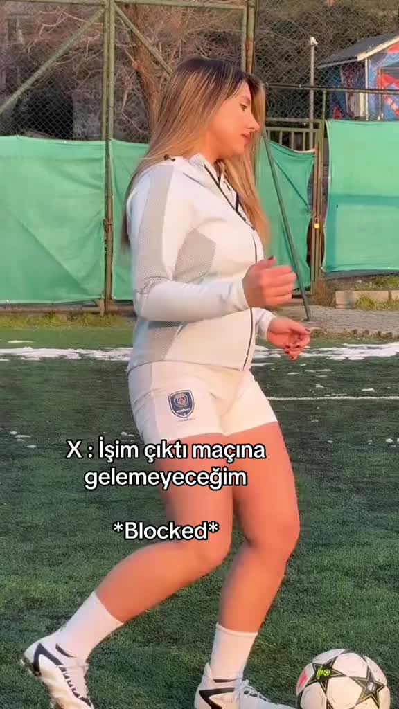 @elifkaraarslan_fan