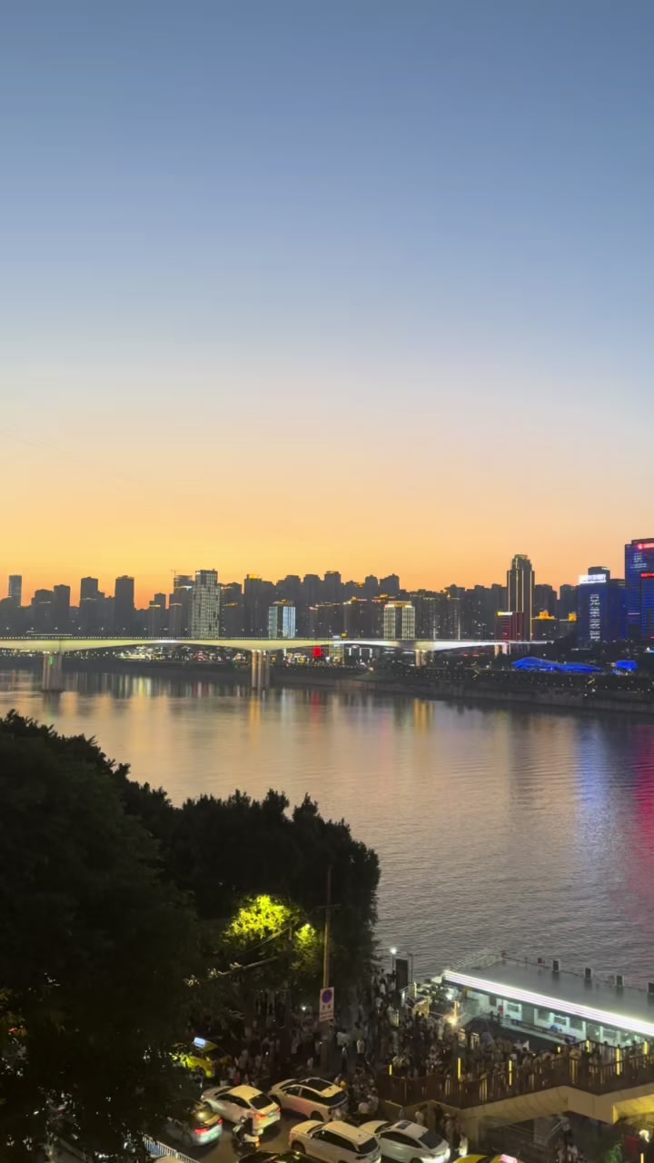 @ເດຊາ.🇨🇳德沙姆哦❤️