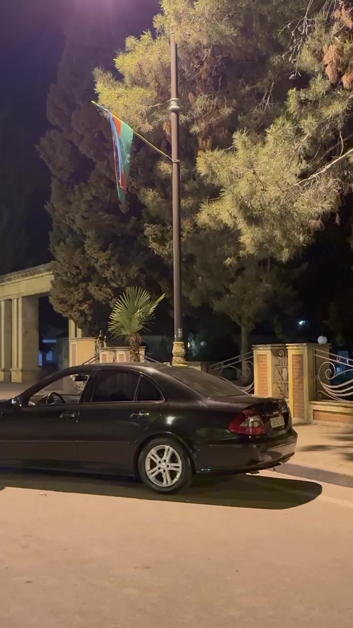 @Иско