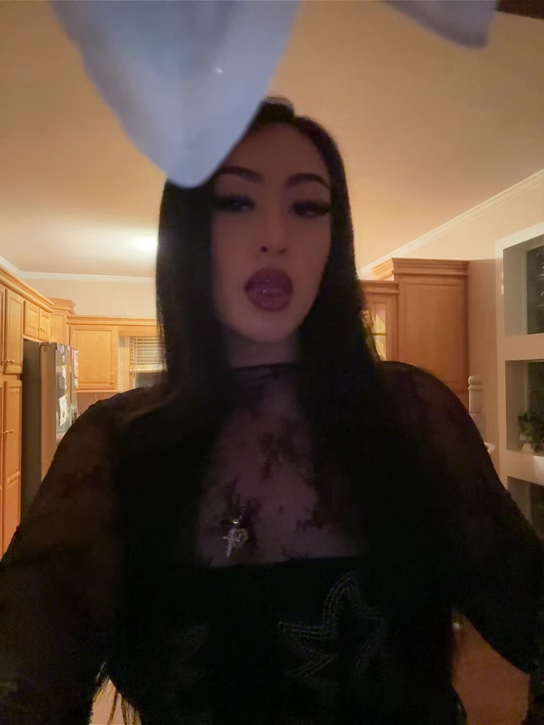 @Heyitsdessss