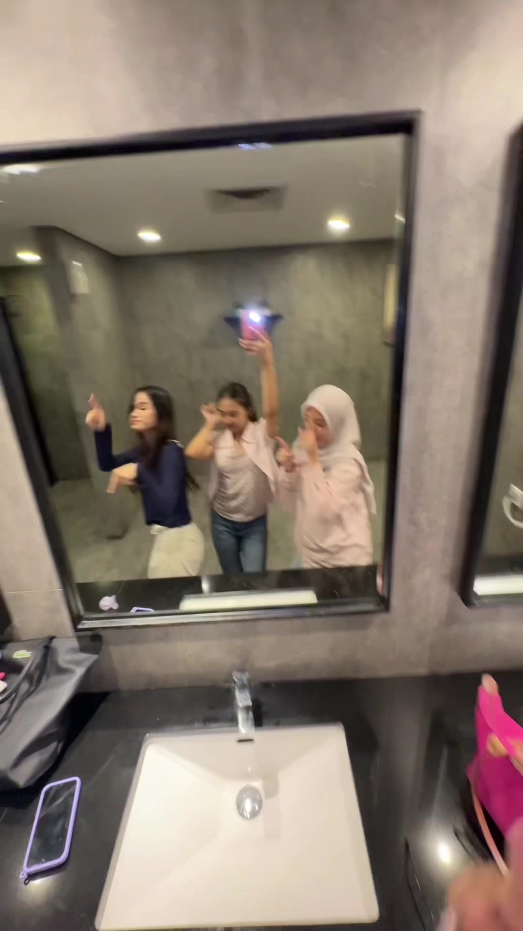 @febcuakz