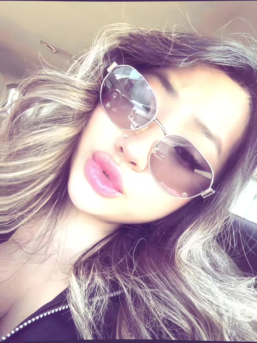 @Kmkris_