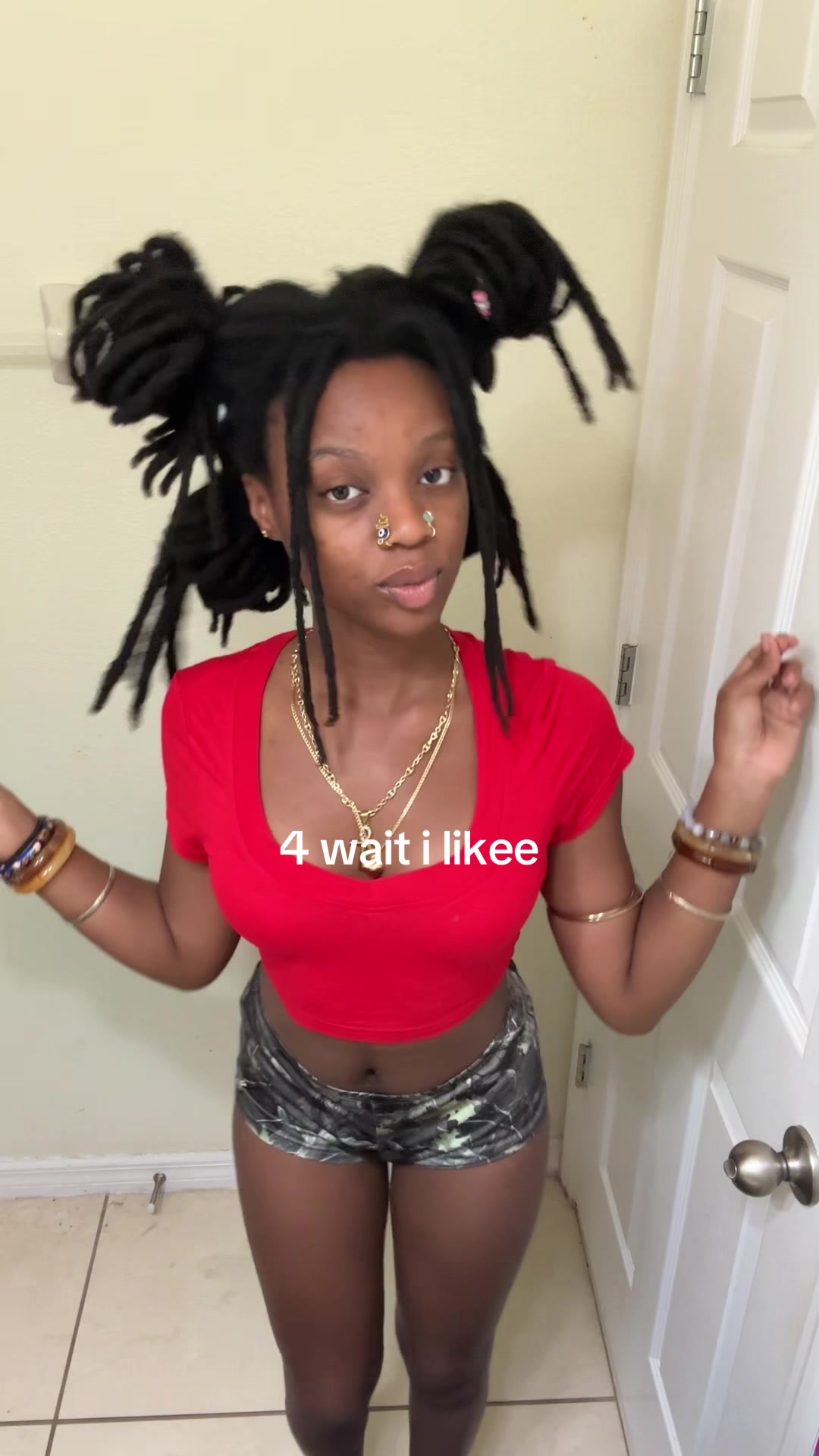 @☮️