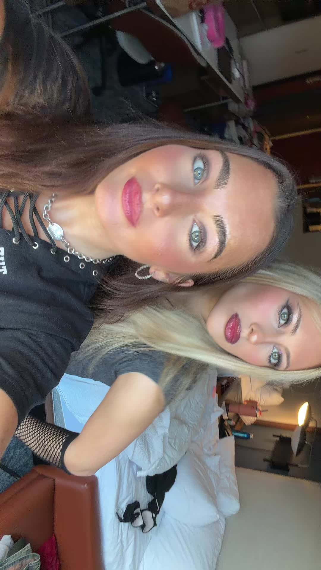 @ellaaaa