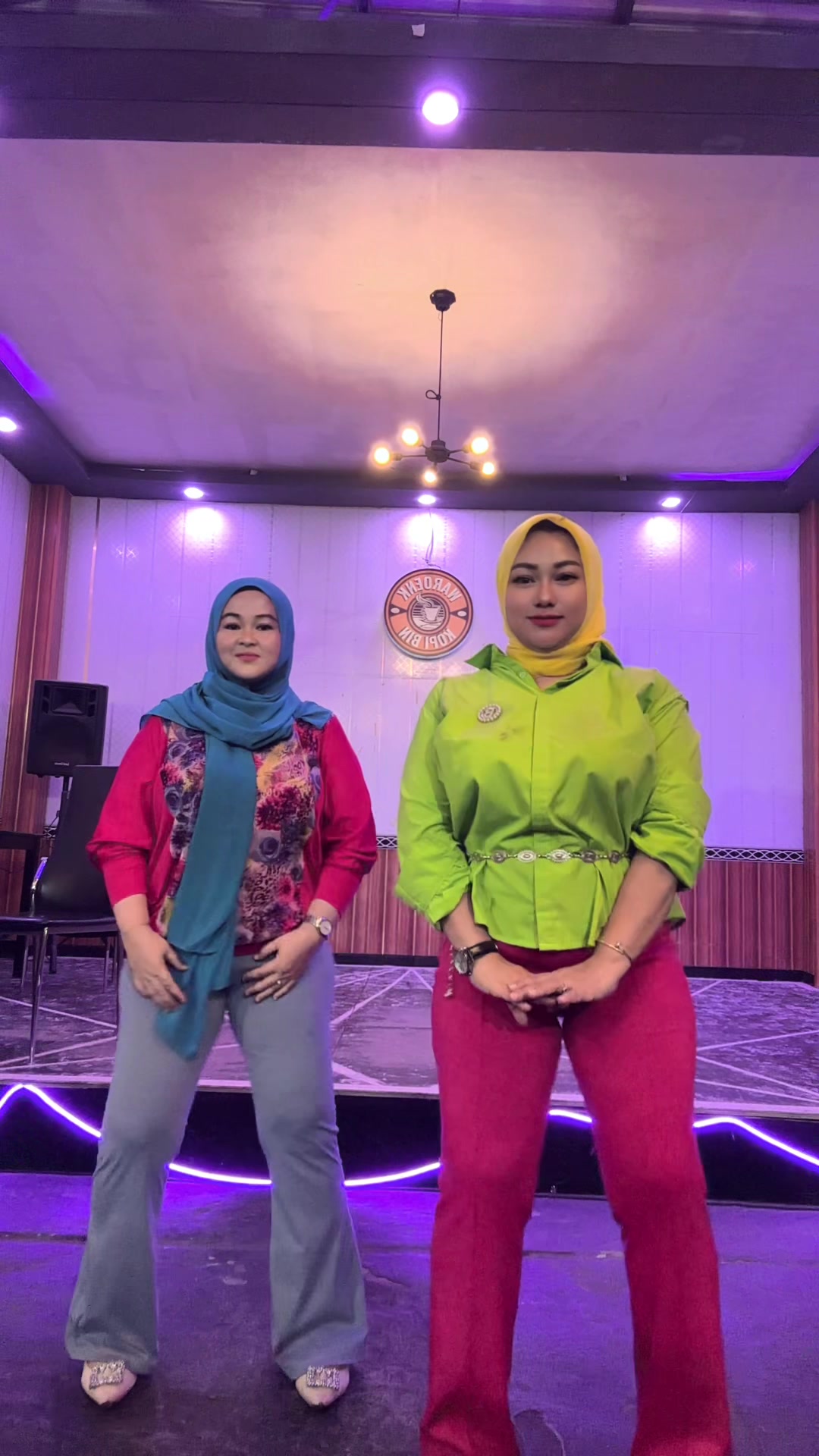 @momihzahwavarel