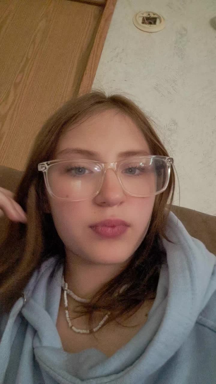 @Holleyspammmm