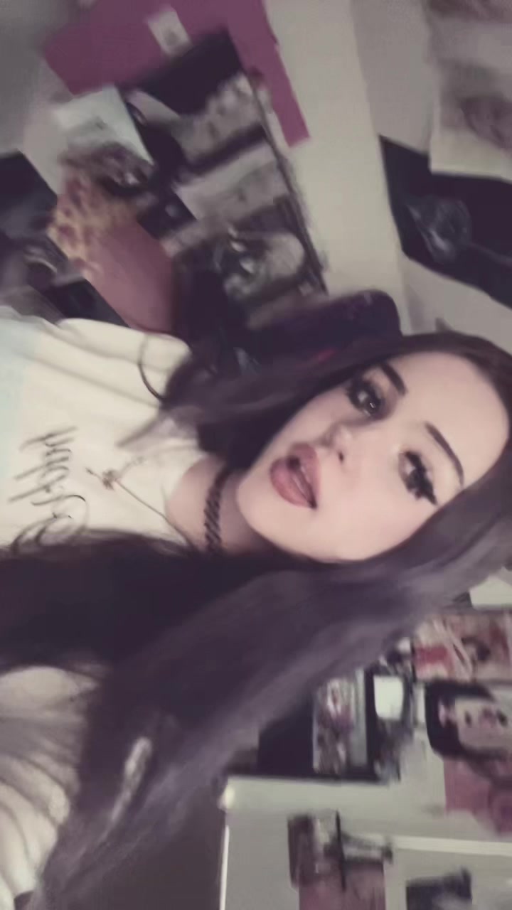 @alexis 🖤💿