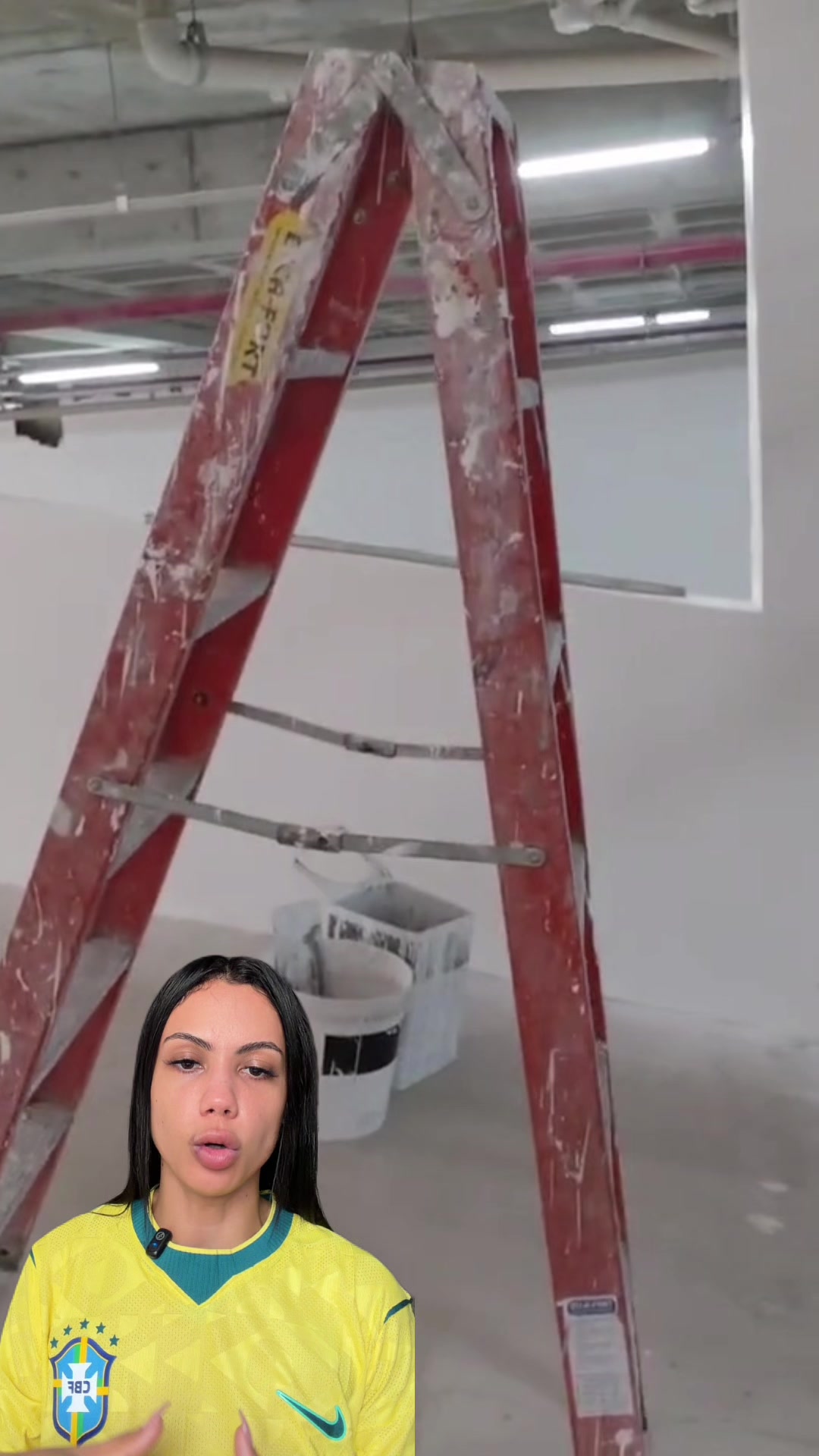 @itsvictoriahale