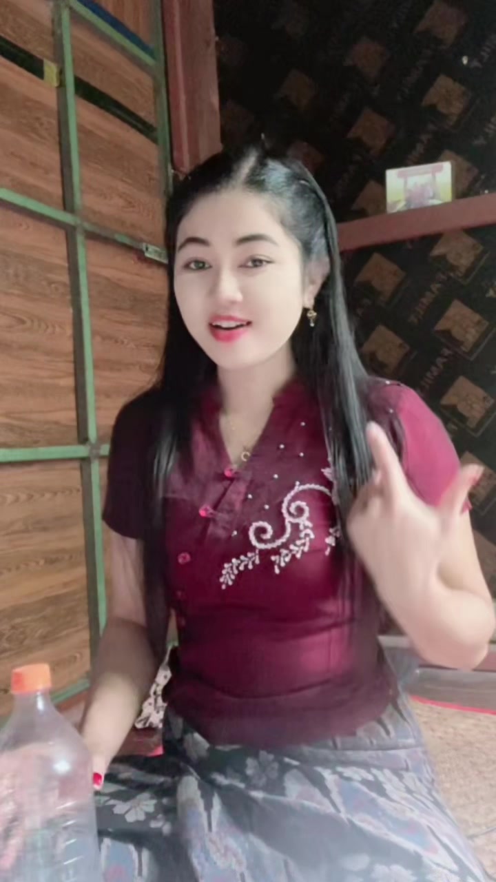 @💞July Moe💞(12/)ဒရယ်လူးသူ💞
