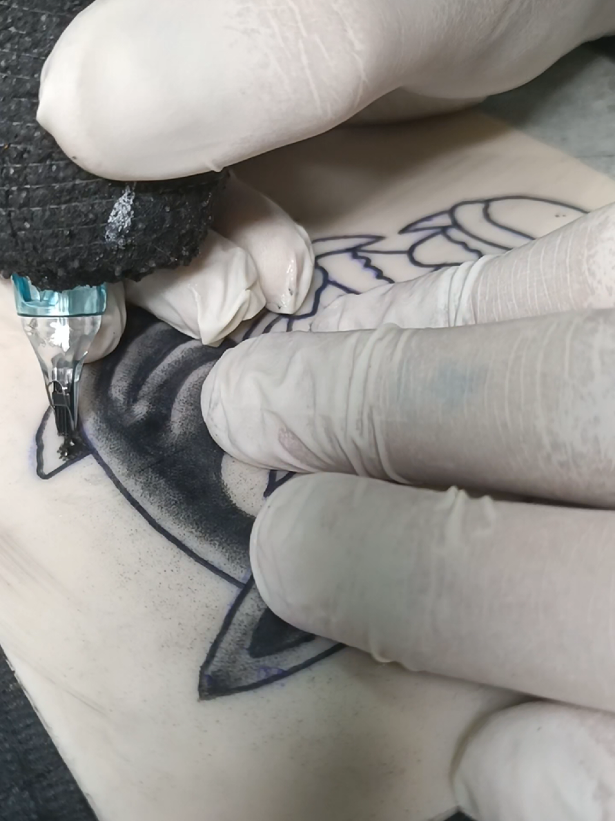 @thepeteinks