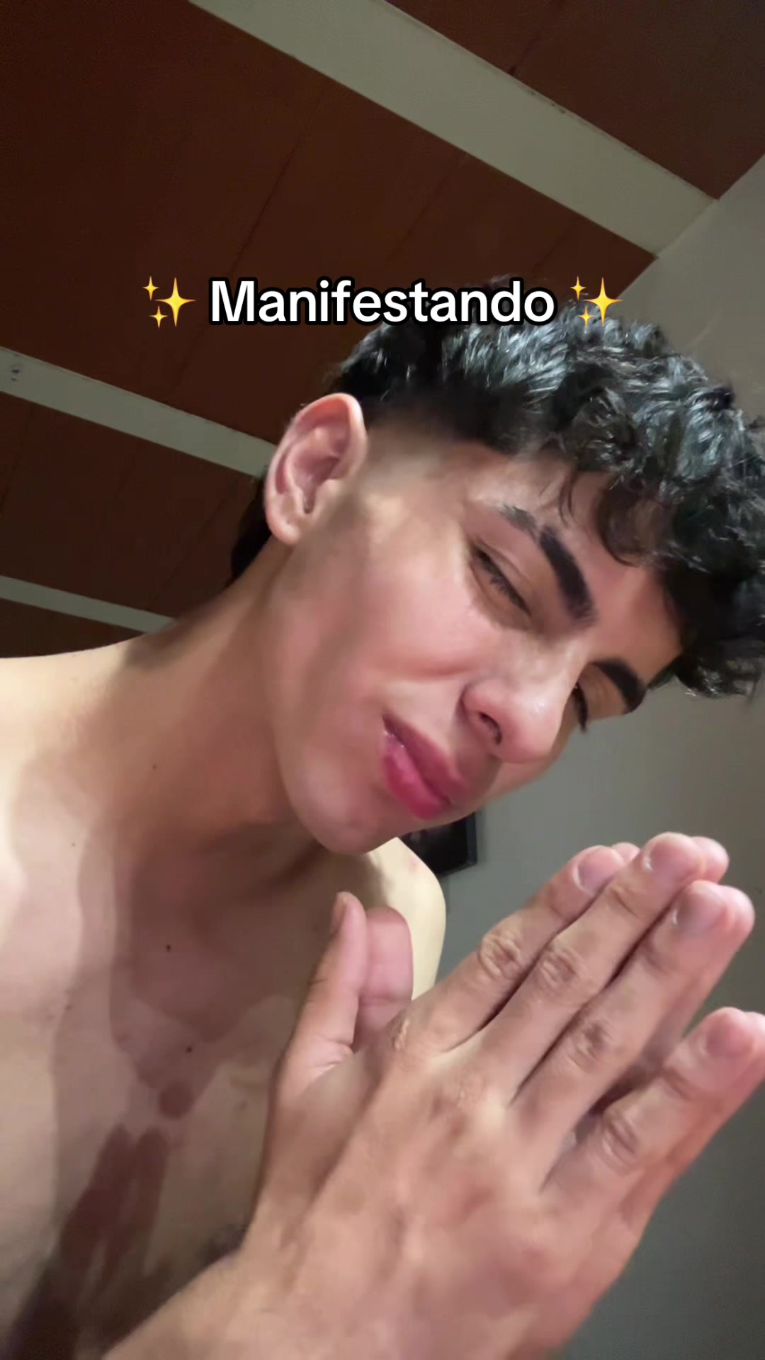 @Martínez