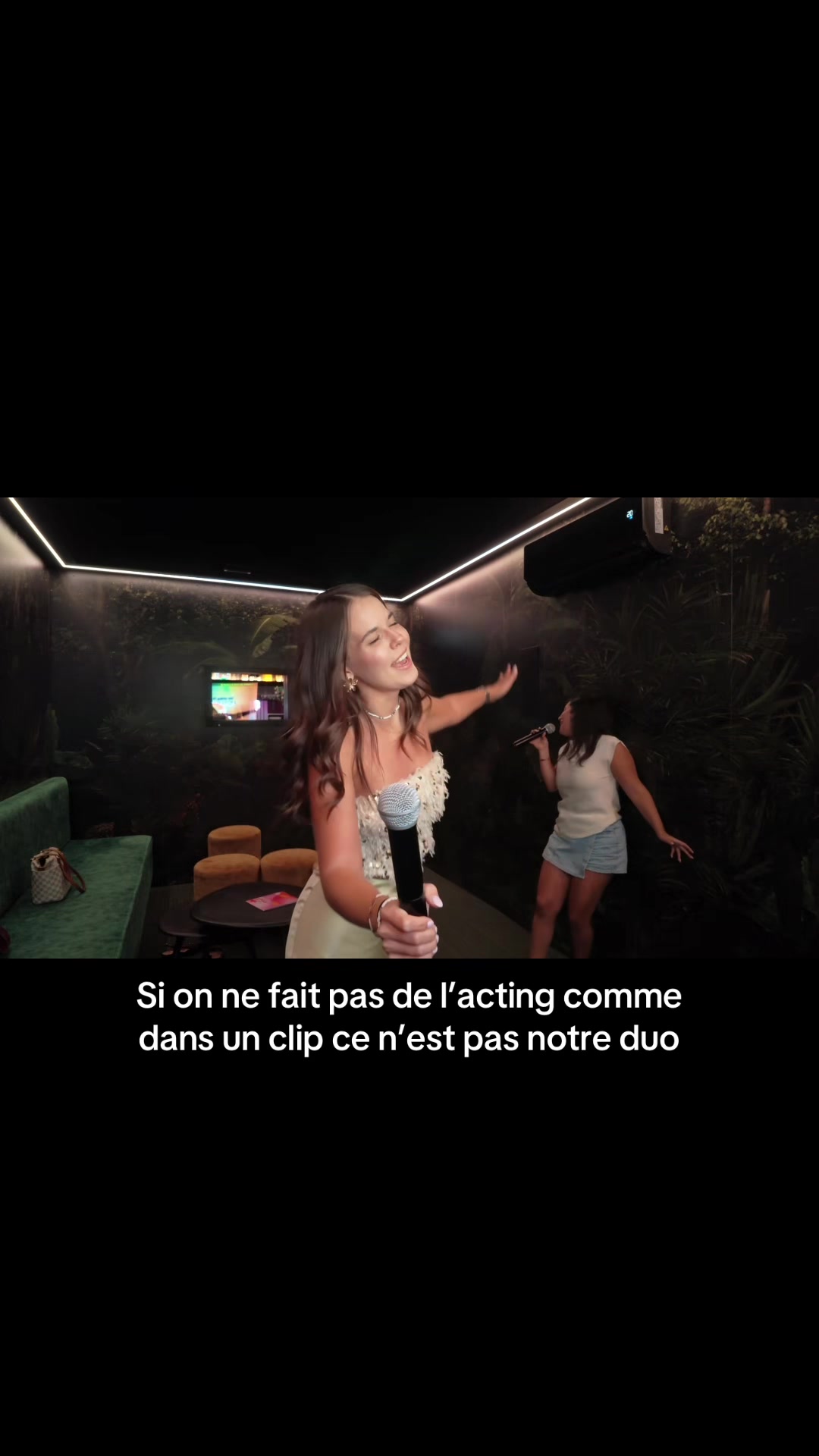 @Julie🐚