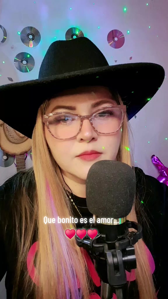 @LlaneritaOficial