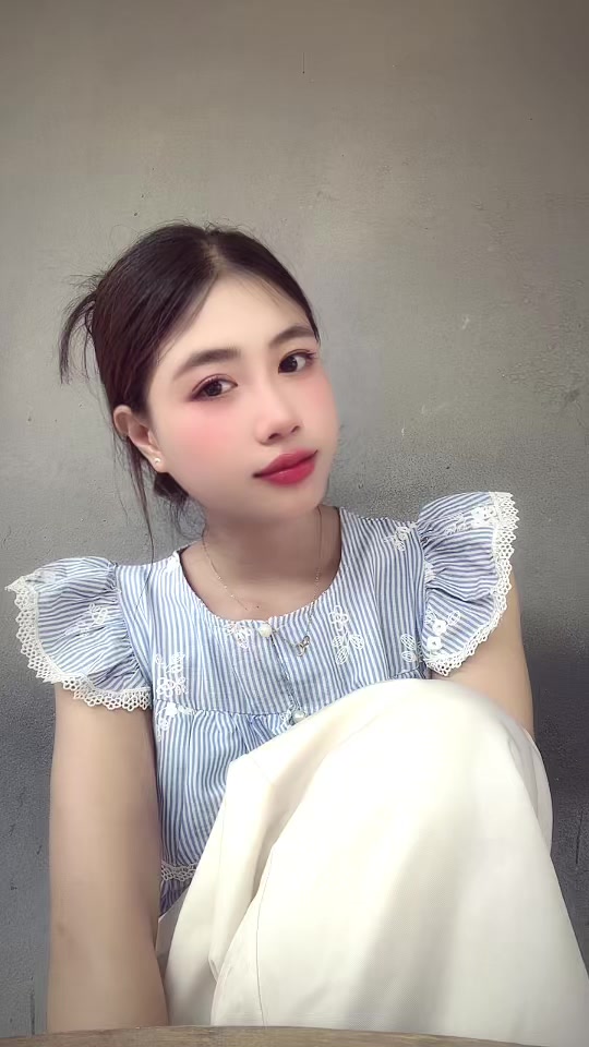@ນ້ອງຈັນ🌻💫