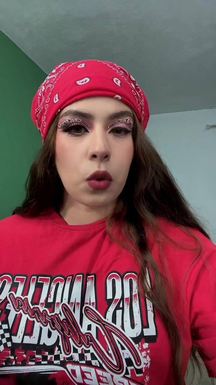 @Luz Estrada 🐺🖤