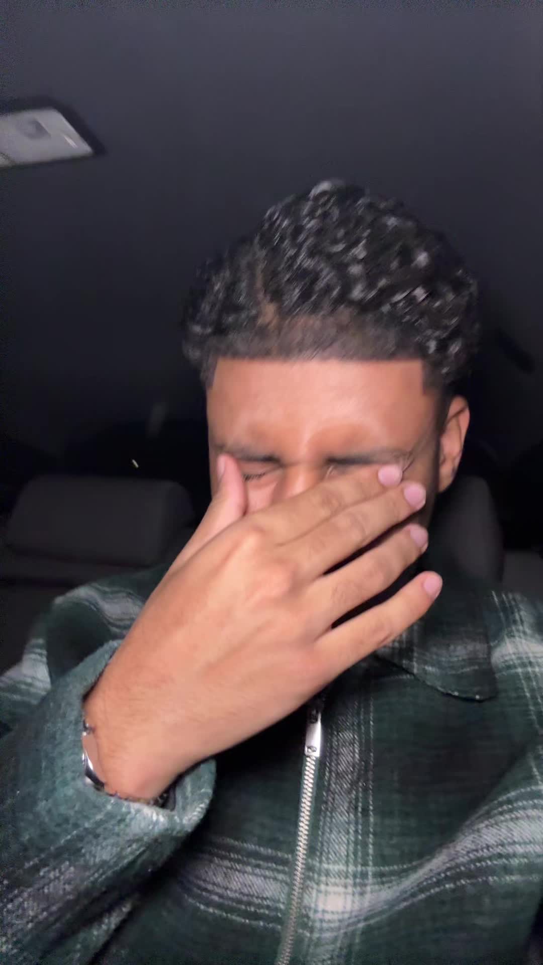 @elissa
