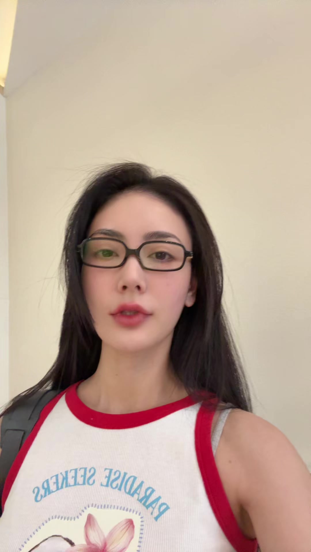 @meenaxrina
