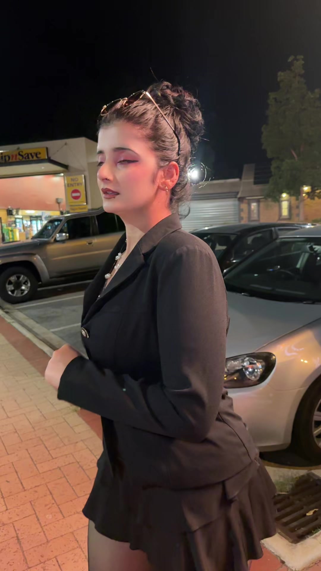 @KayaPaudyal10💔🖤