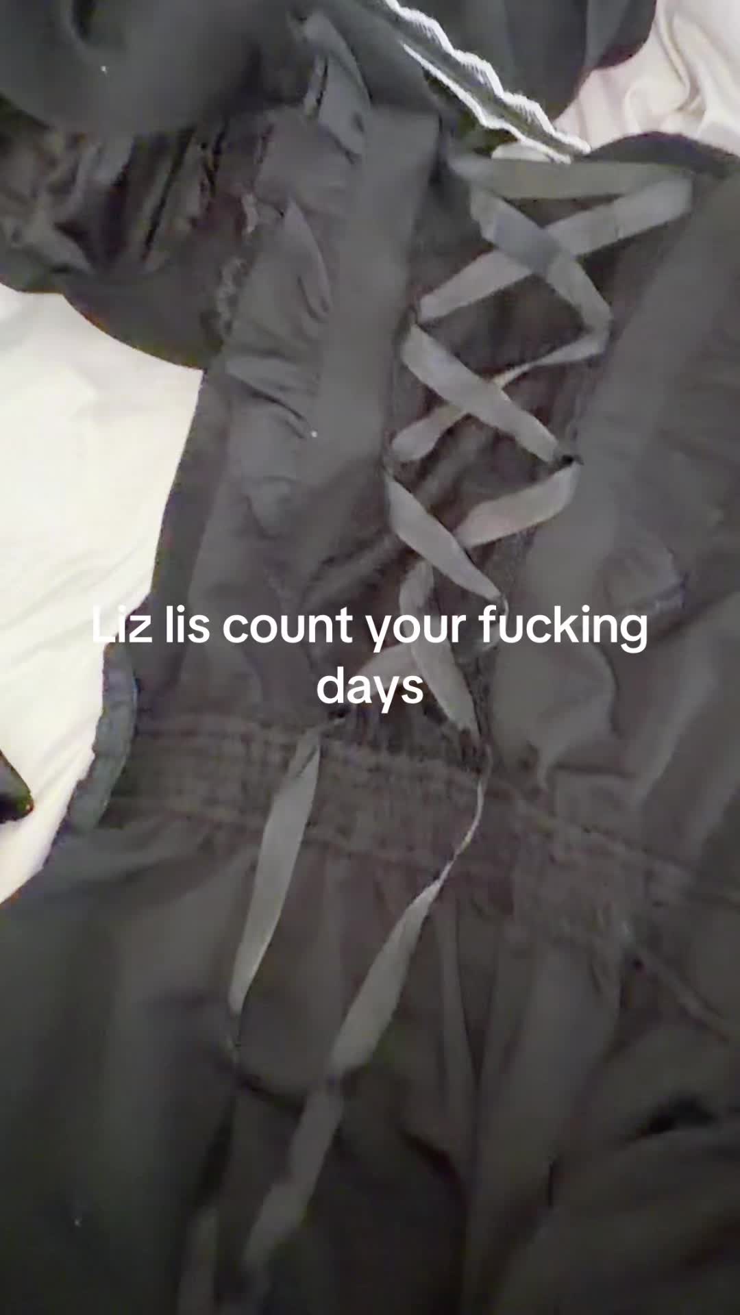 @(▀▀̮▀) Me: