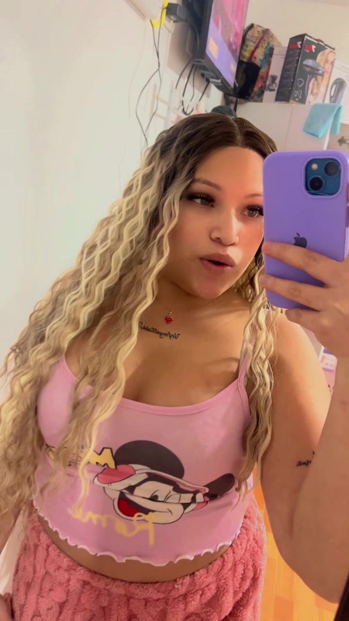 @Ana Diaz🍓💋