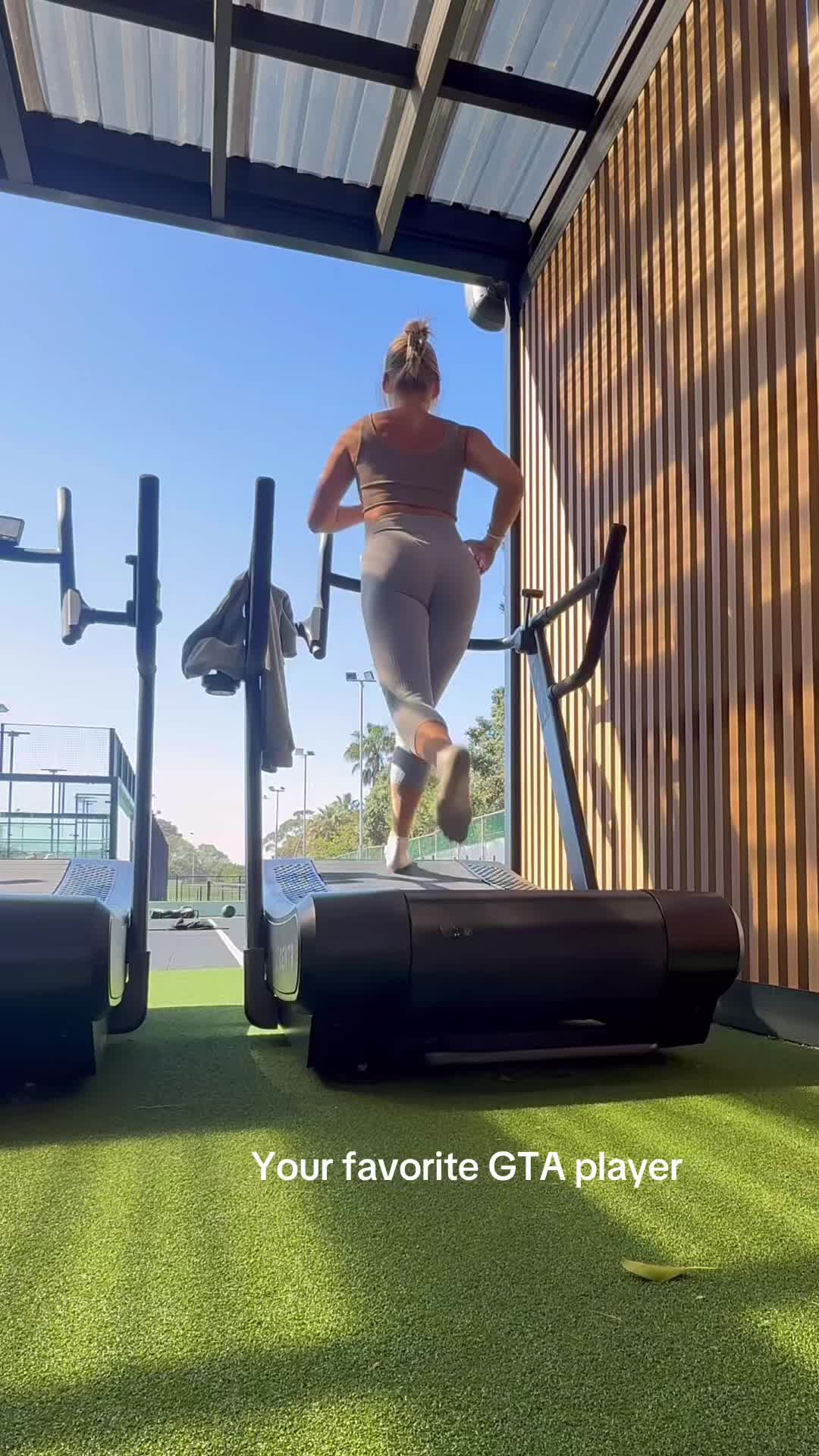 @HappyisAshley 🌞🦋🐶
