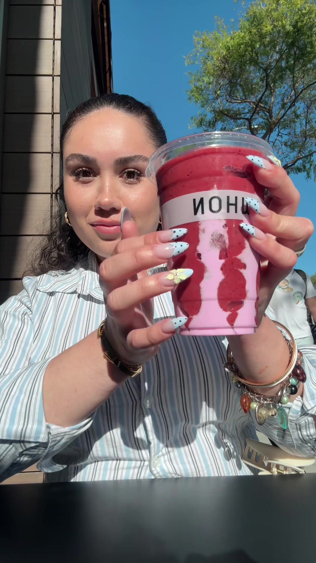 @Isabella