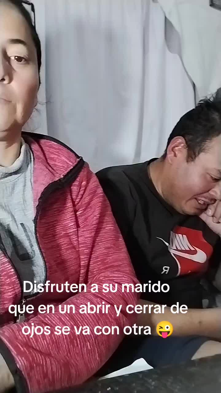 @ELYZABETH Y QUE . ?