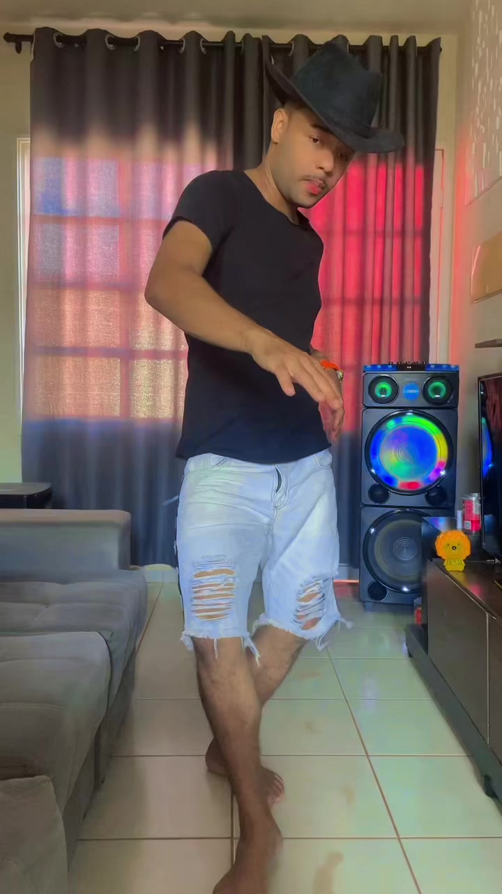 @Van_Hits