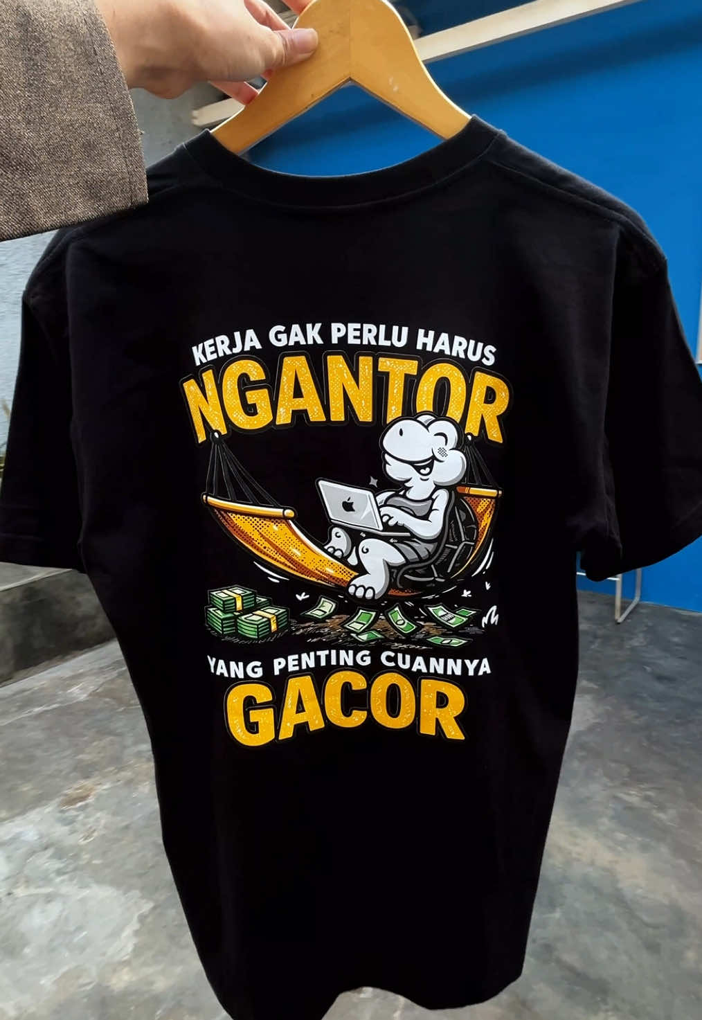 @Pake Kaos Keren