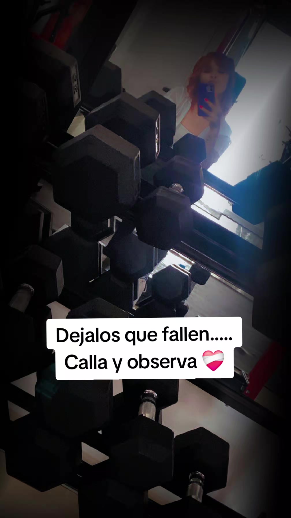 @Nahí Cdza