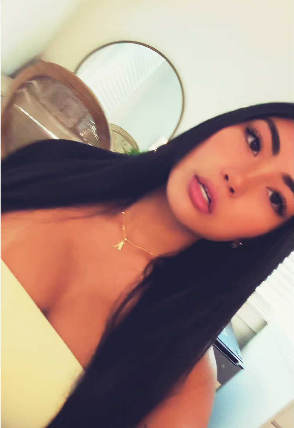 @krisela mae