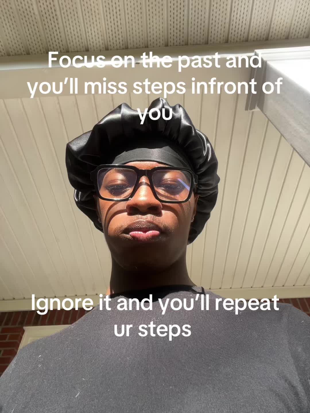 @M O B