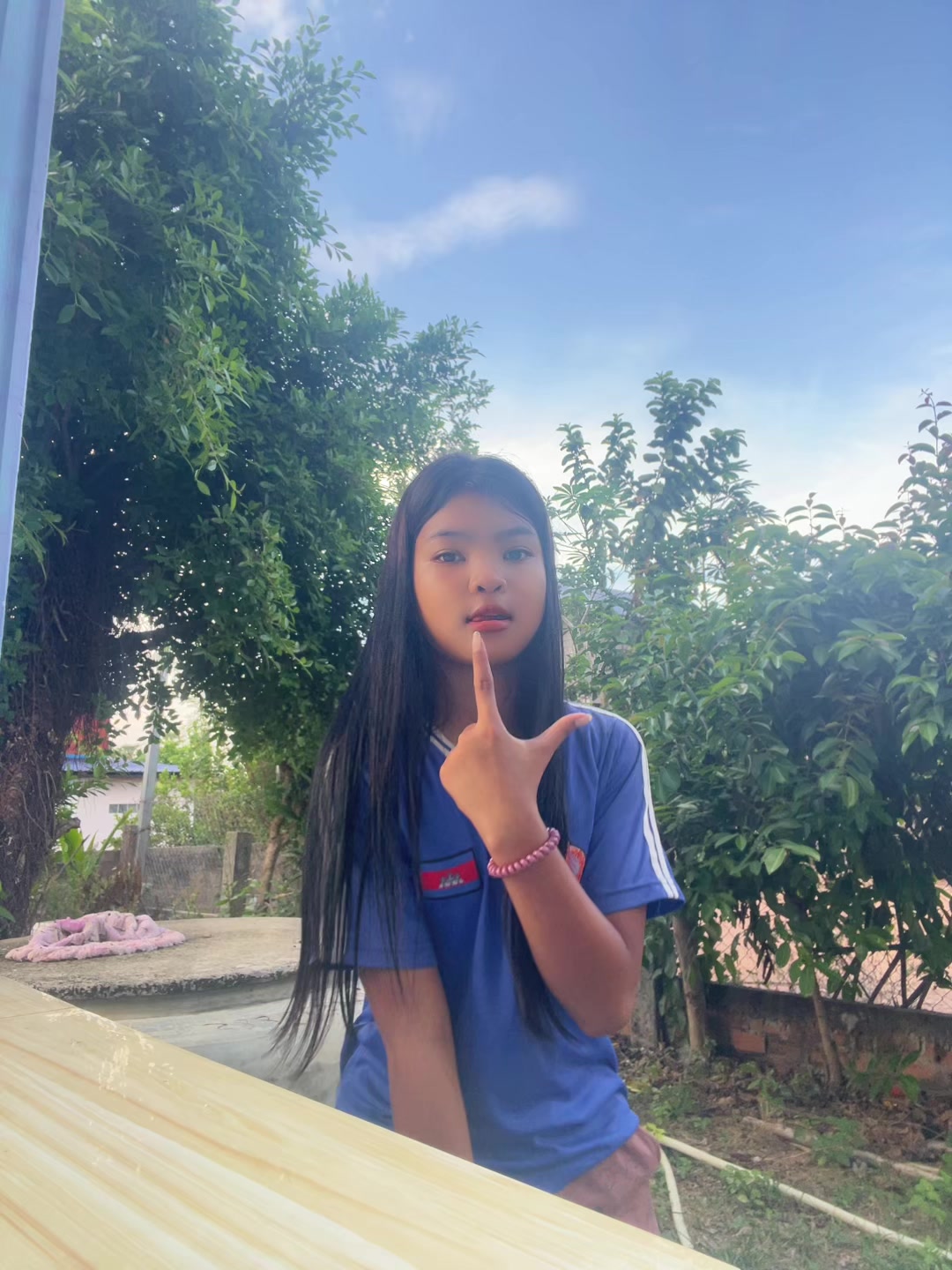 @CHE TRẢ