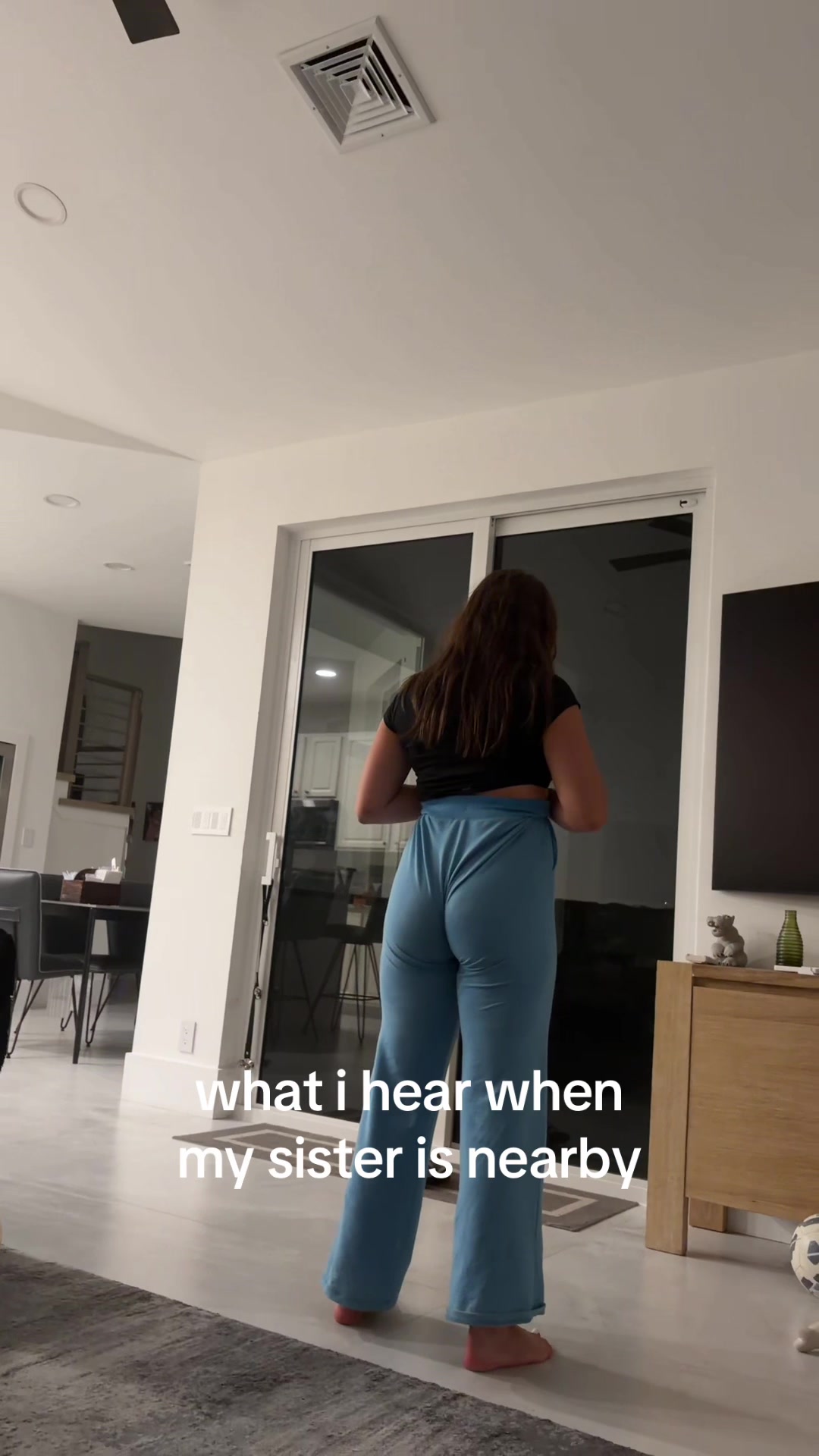 @lily