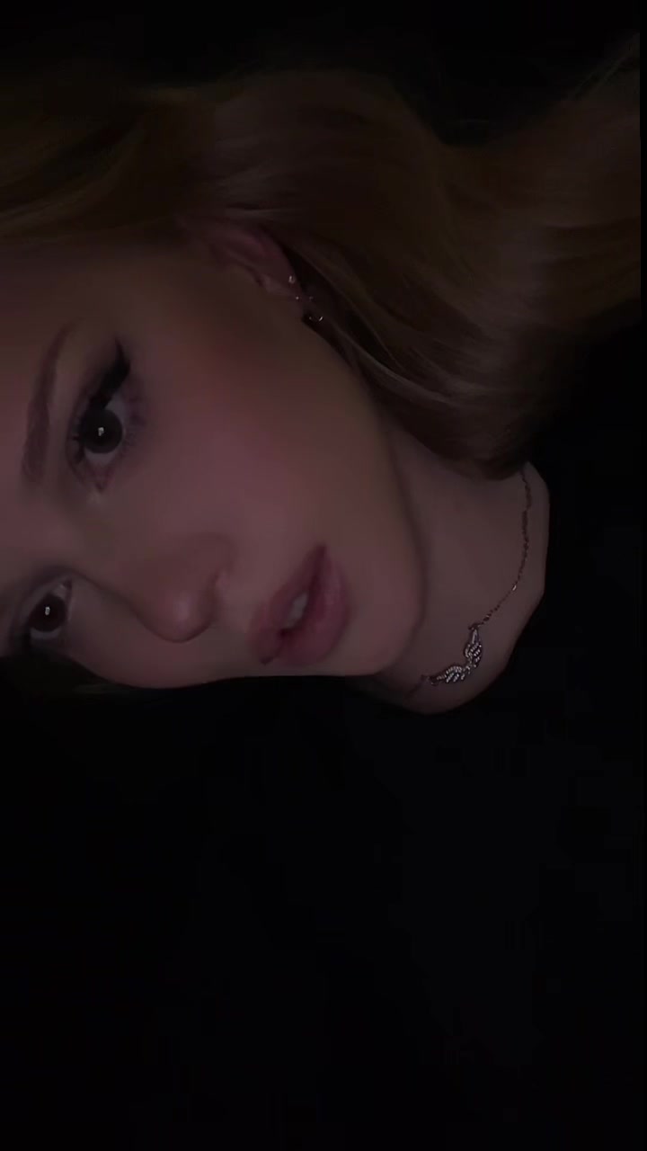 @dashulikmoore