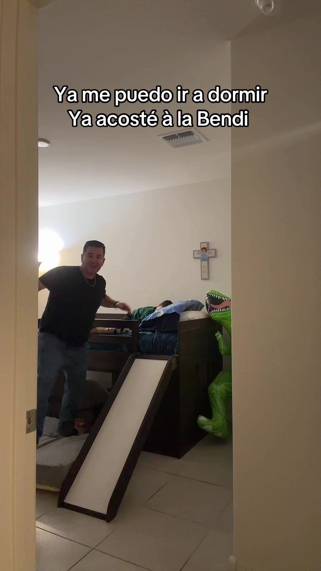 @Oscar Antonio / Papá Metiche