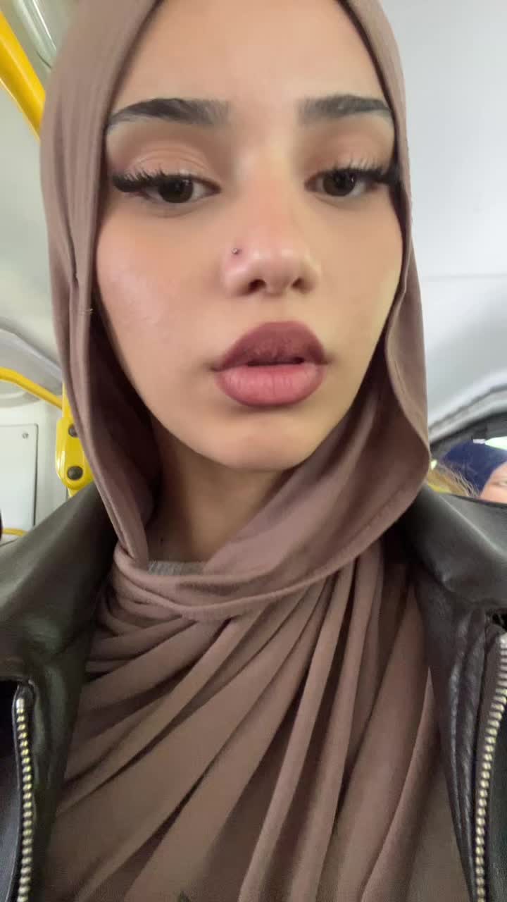 @safiya_bln