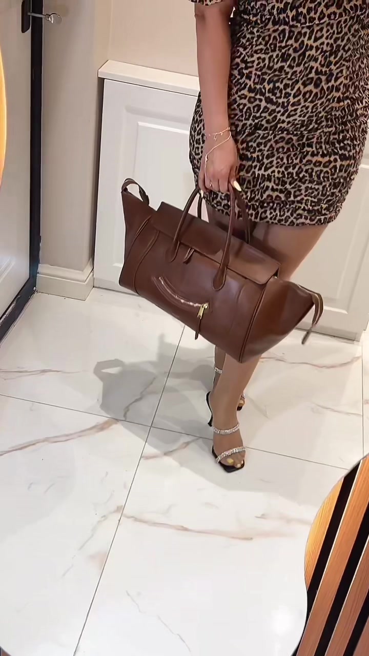 @leo.lux_bags