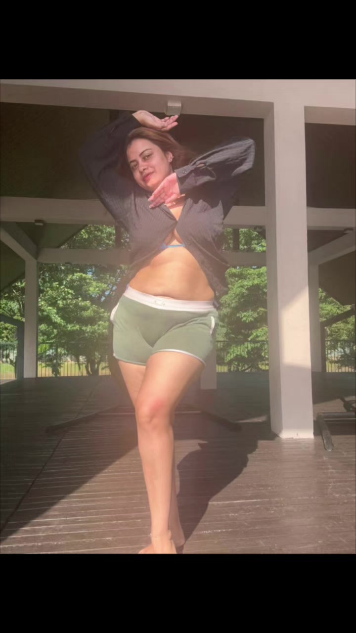 @𝚂𝙰𝚁𝙰𝙷 🌻