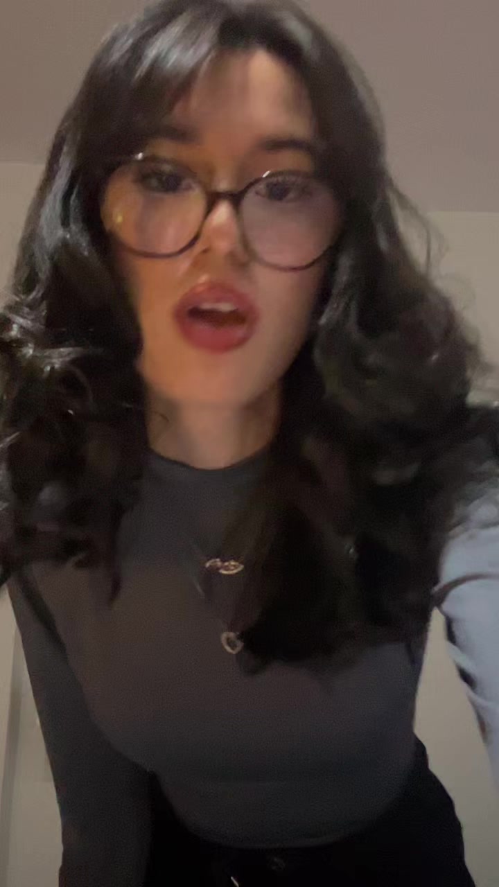 @Thaissa Victoria