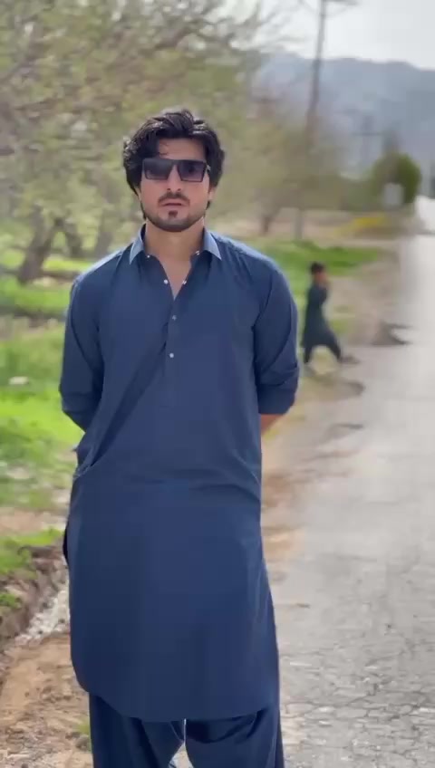 @AZAD_KHAN