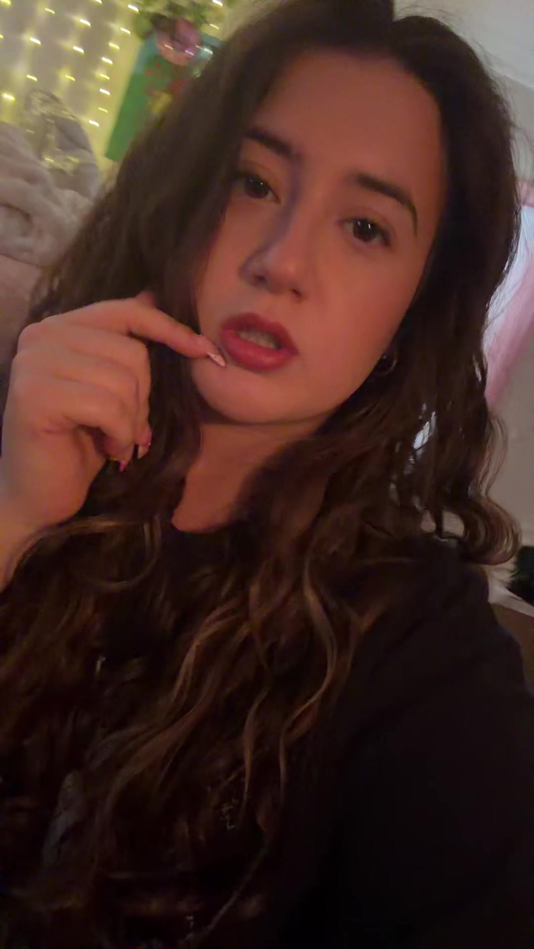 @liv<33