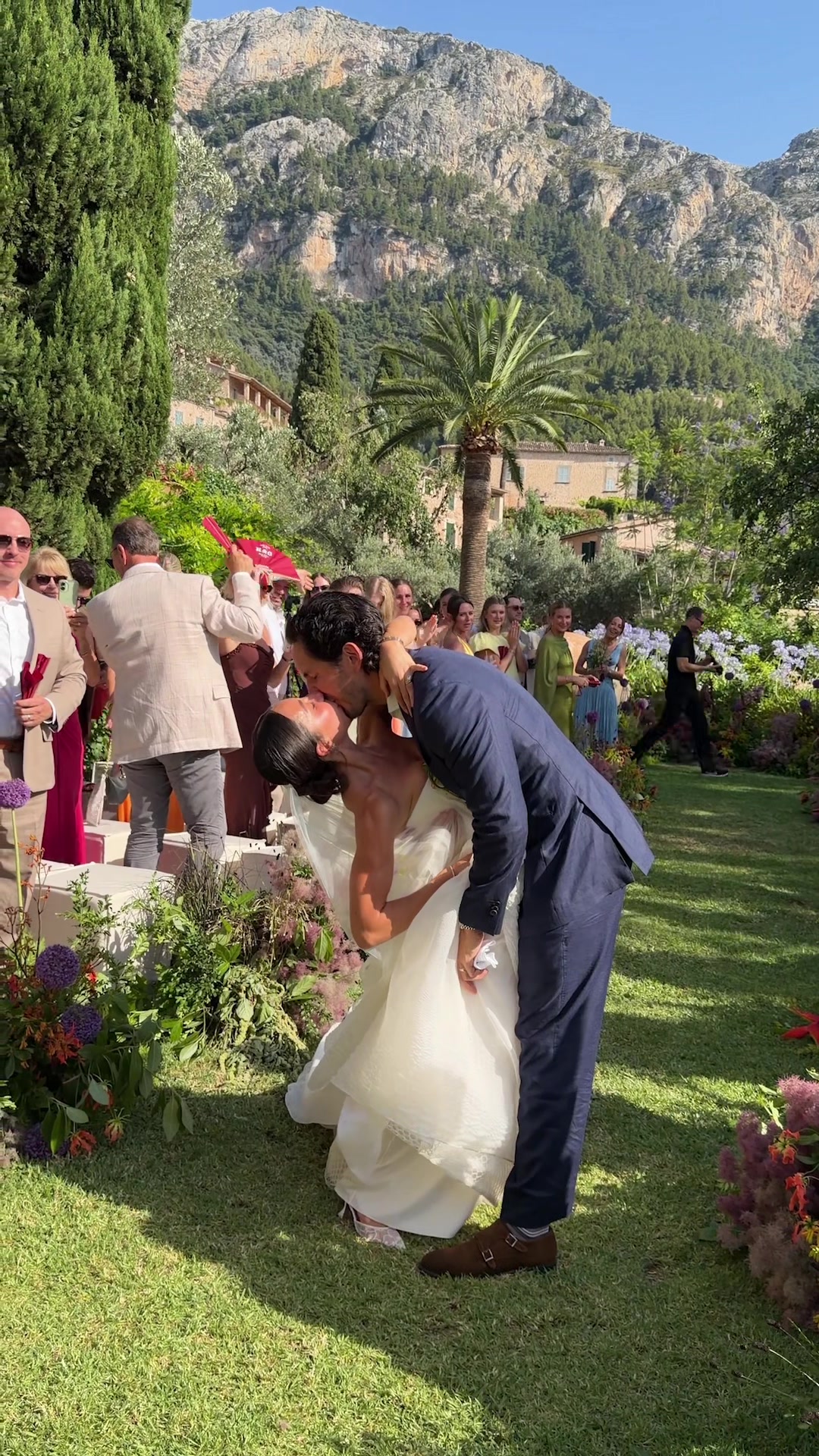 @FOLLOW THE BRIDE
