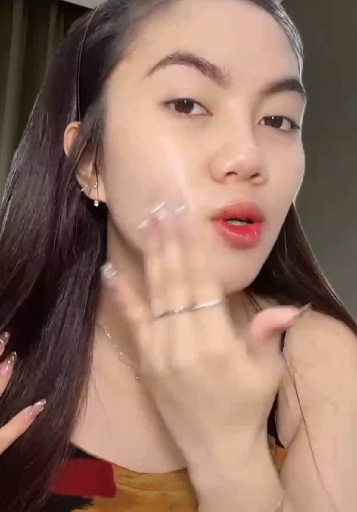 @AGNESSTANIA